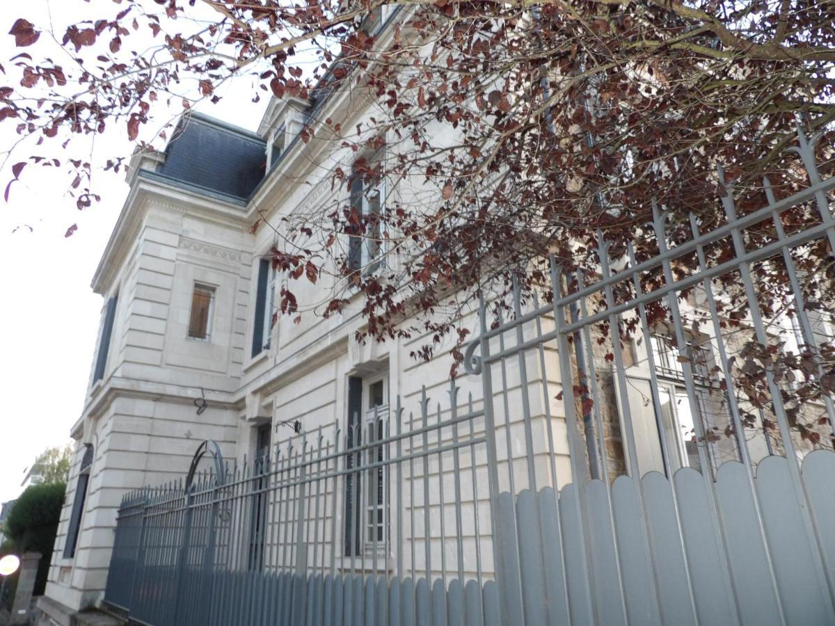 La Maison Blanche - Apparthotels De Charme Chic & Cosy A 350M Du Coeur De Ville De Limoges - Acces Autonome Luaran gambar
