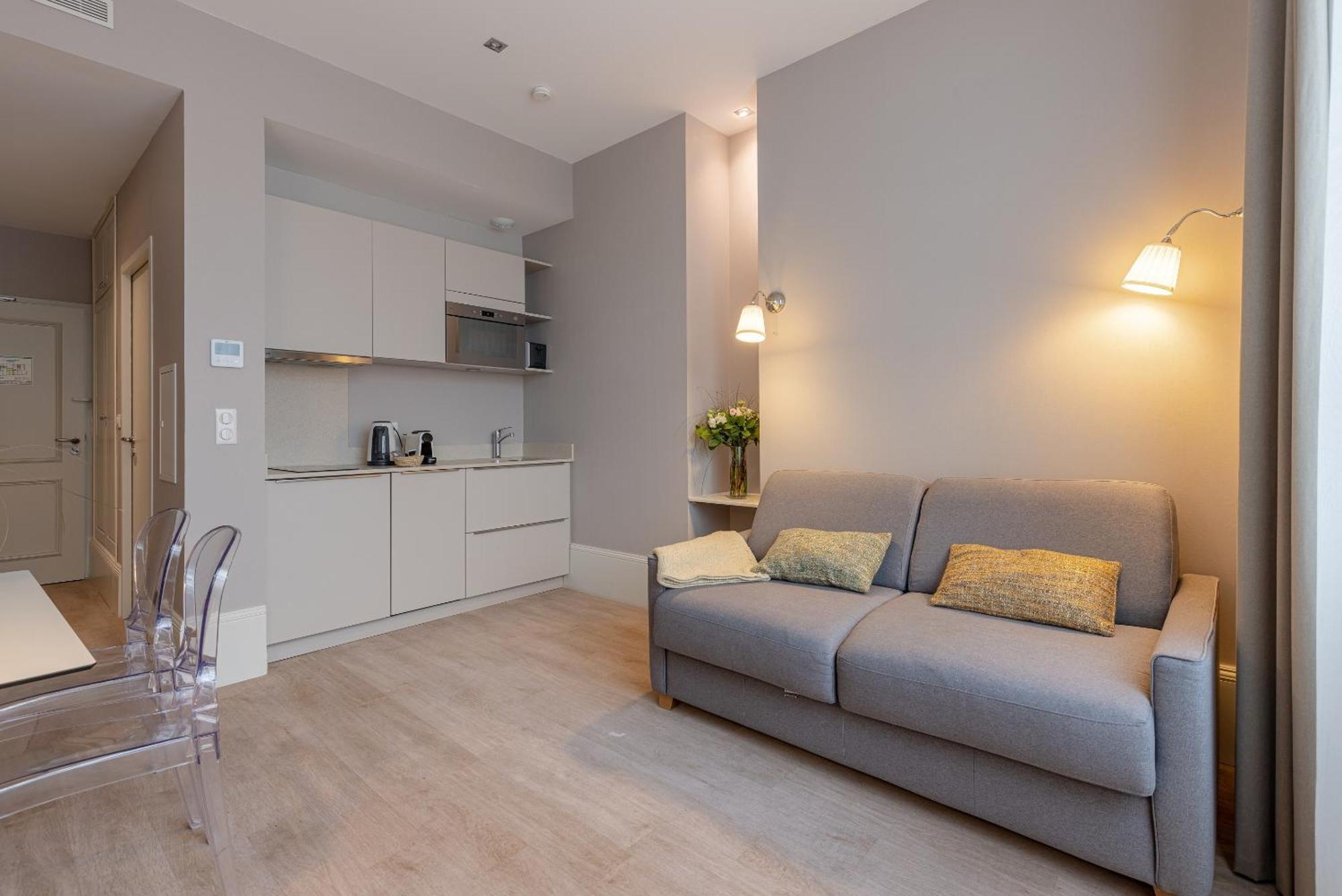 La Maison Blanche - Apparthotels De Charme Chic & Cosy A 350M Du Coeur De Ville De Limoges - Acces Autonome Bilik gambar