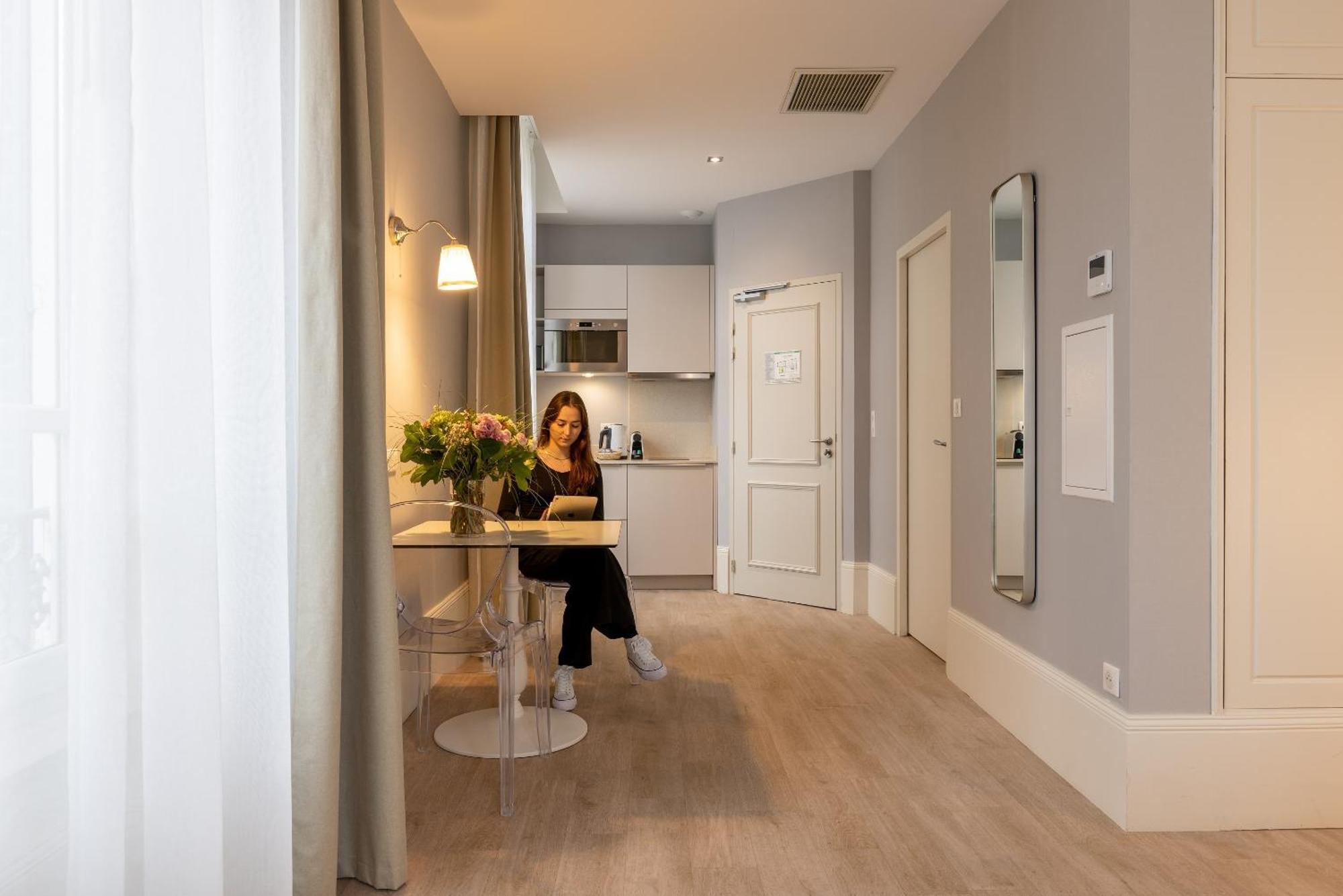 La Maison Blanche - Apparthotels De Charme Chic & Cosy A 350M Du Coeur De Ville De Limoges - Acces Autonome Luaran gambar