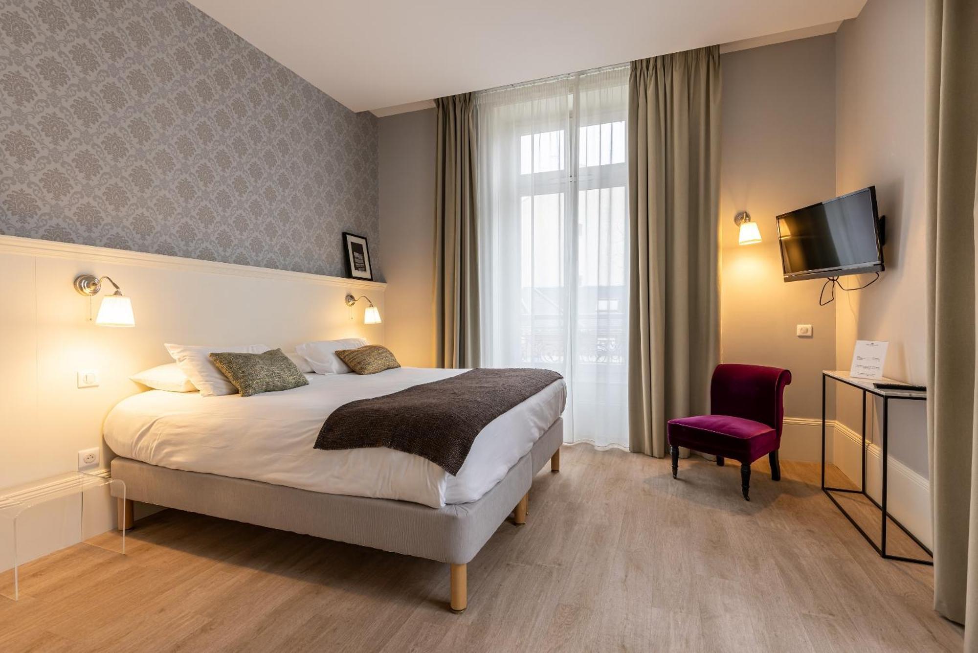 La Maison Blanche - Apparthotels De Charme Chic & Cosy A 350M Du Coeur De Ville De Limoges - Acces Autonome Bilik gambar