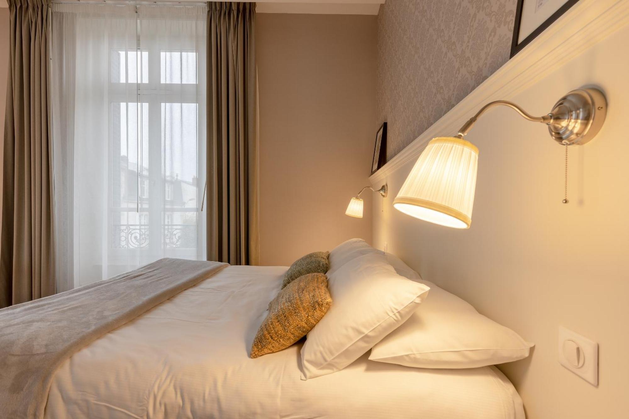 La Maison Blanche - Apparthotels De Charme Chic & Cosy A 350M Du Coeur De Ville De Limoges - Acces Autonome Bilik gambar