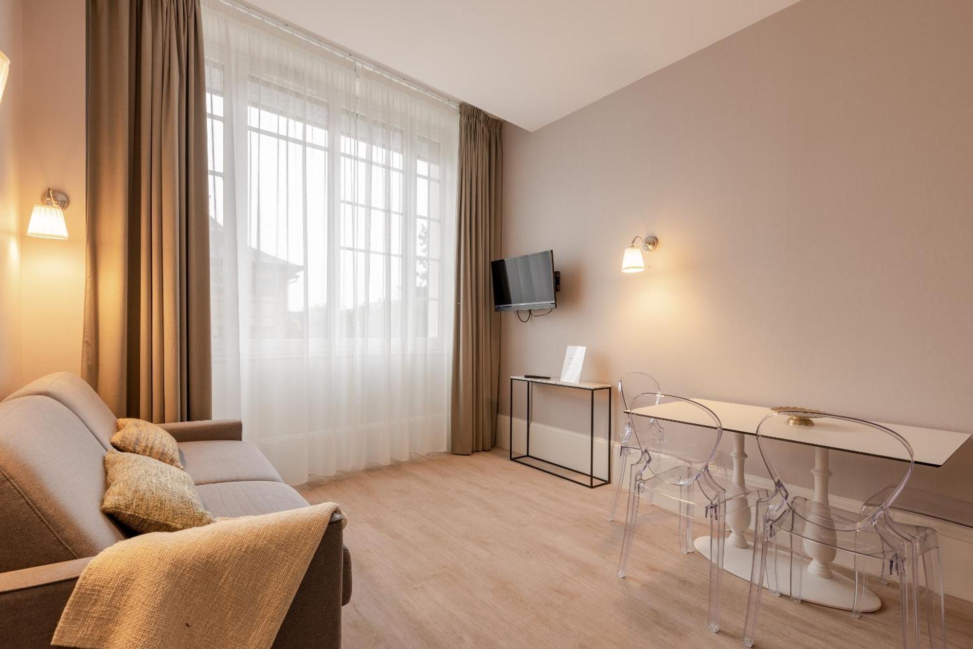 La Maison Blanche - Apparthotels De Charme Chic & Cosy A 350M Du Coeur De Ville De Limoges - Acces Autonome Bilik gambar
